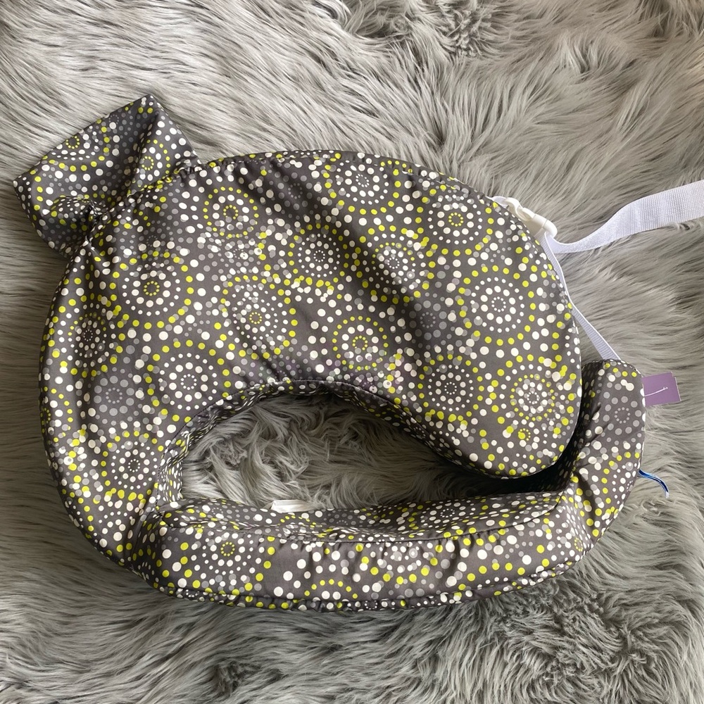 My Brest Friend Nursing Pillow